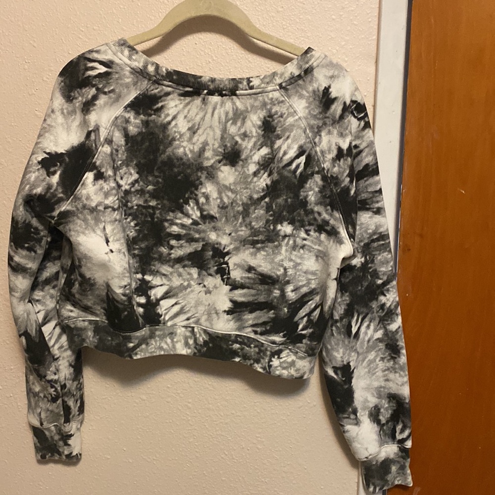 ‼️CROPPED AURA 2.0 SWEATSHIRT‼️ - Picture 4 of 4